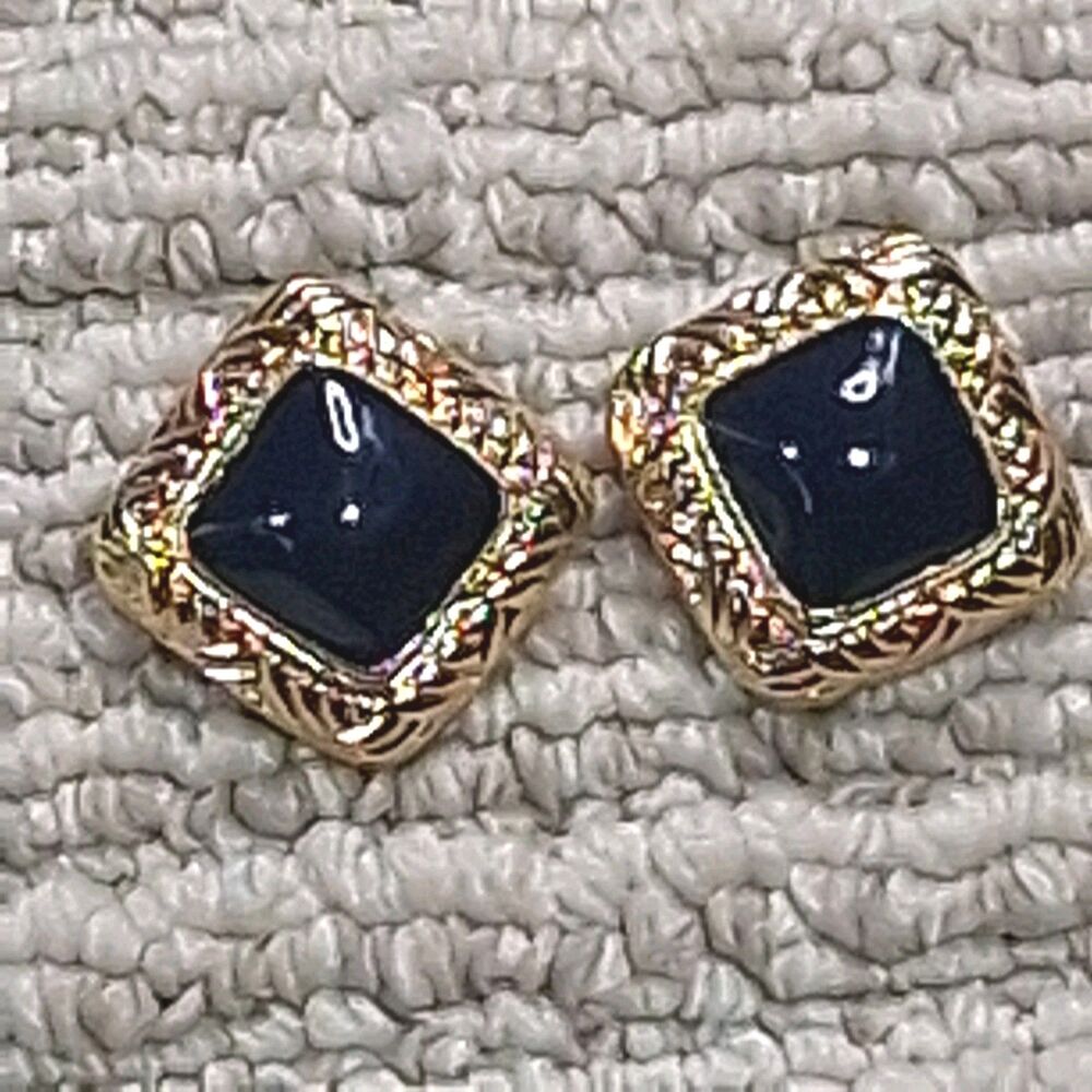 Vintage Gold Tone Blue Cabochon Stone Square Stud Earrings Textured Edge Pierced